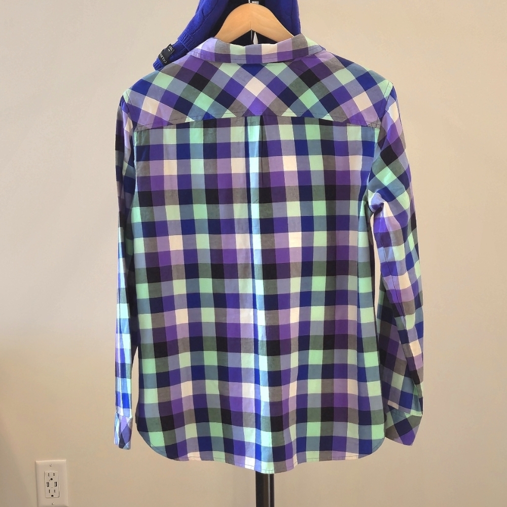 LIKE NEW Talbots Women's Plaid Button-Down Shirt Green, Purple, Blue - 8P - Picture 2 of 10